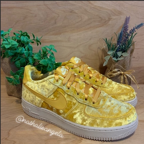 Nike Shoes - SOLD OUT❤️ NEW Nike Velvet Air Force 1 LV8